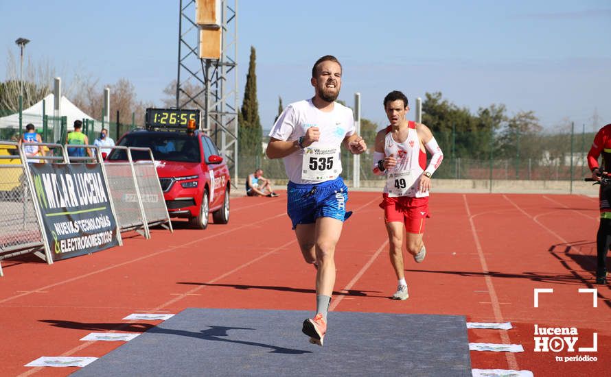 GALERÍA III: Las fotos de la VIII Media Maratón de Lucena: La alegría de llegar a la meta