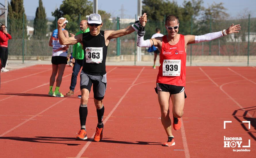 GALERÍA III: Las fotos de la VIII Media Maratón de Lucena: La alegría de llegar a la meta GALERÍA III: Las fotos de la VIII Media Maratón de Lucena: La alegría de llegar a la meta