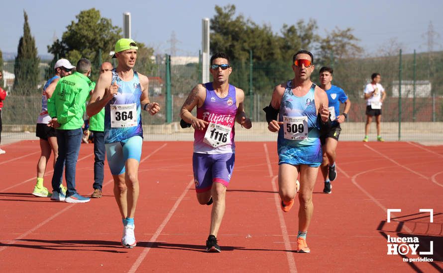 GALERÍA III: Las fotos de la VIII Media Maratón de Lucena: La alegría de llegar a la meta