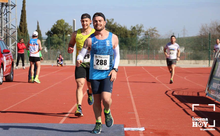 GALERÍA III: Las fotos de la VIII Media Maratón de Lucena: La alegría de llegar a la meta