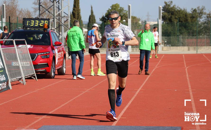 GALERÍA III: Las fotos de la VIII Media Maratón de Lucena: La alegría de llegar a la meta