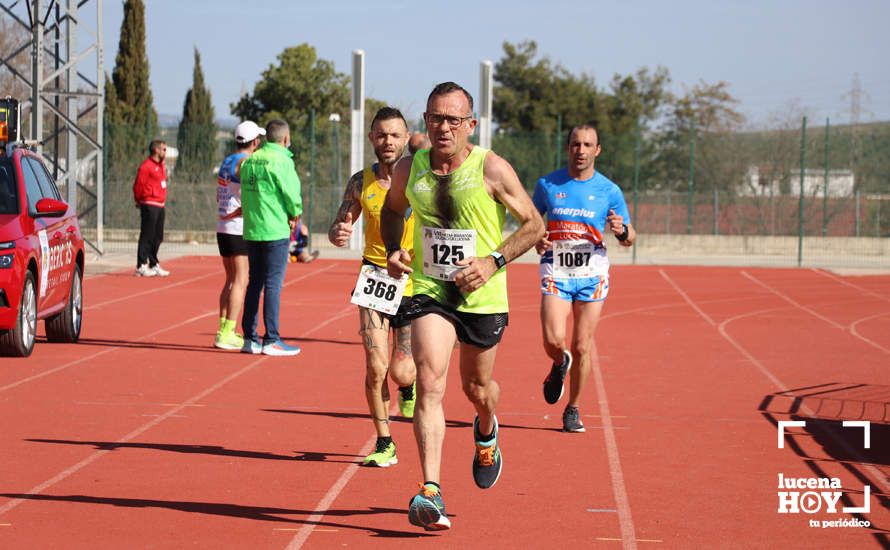 GALERÍA III: Las fotos de la VIII Media Maratón de Lucena: La alegría de llegar a la meta GALERÍA III: Las fotos de la VIII Media Maratón de Lucena: La alegría de llegar a la meta