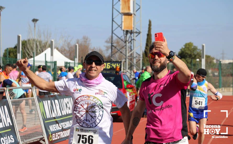 GALERÍA III: Las fotos de la VIII Media Maratón de Lucena: La alegría de llegar a la meta