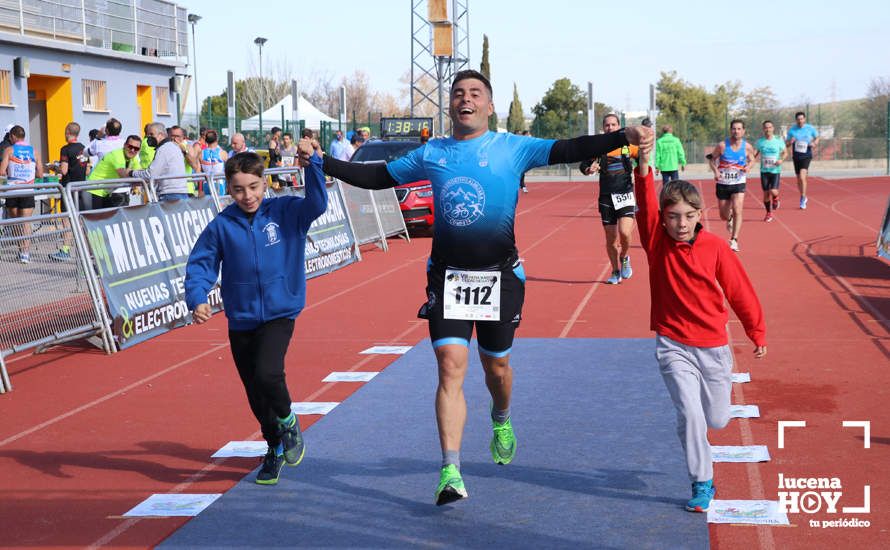 GALERÍA III: Las fotos de la VIII Media Maratón de Lucena: La alegría de llegar a la meta