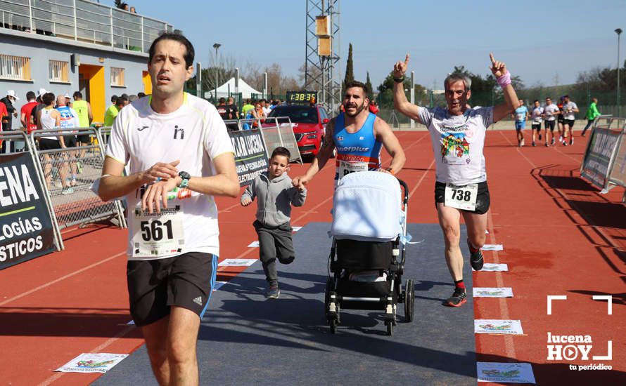 GALERÍA III: Las fotos de la VIII Media Maratón de Lucena: La alegría de llegar a la meta