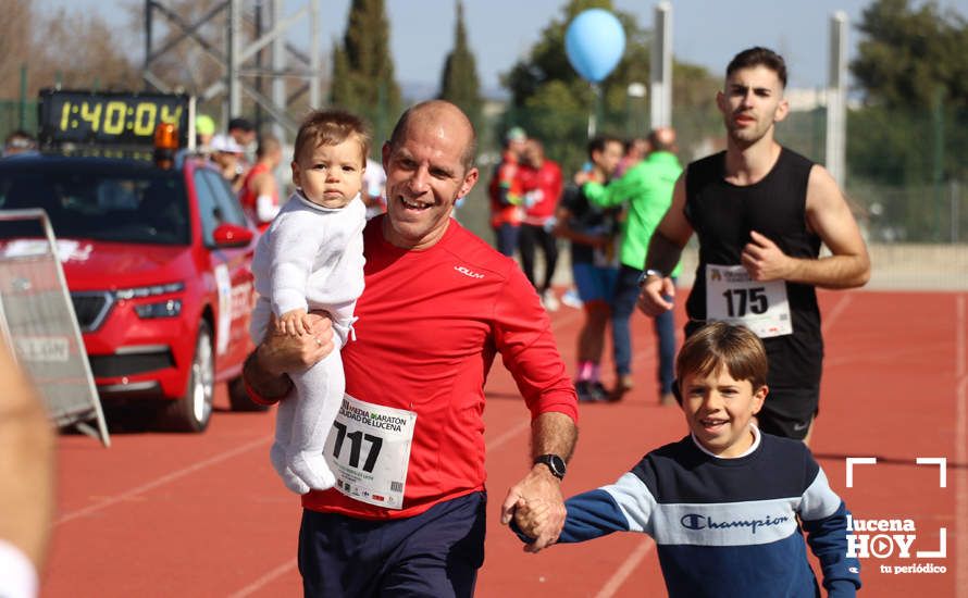 GALERÍA III: Las fotos de la VIII Media Maratón de Lucena: La alegría de llegar a la meta GALERÍA III: Las fotos de la VIII Media Maratón de Lucena: La alegría de llegar a la meta