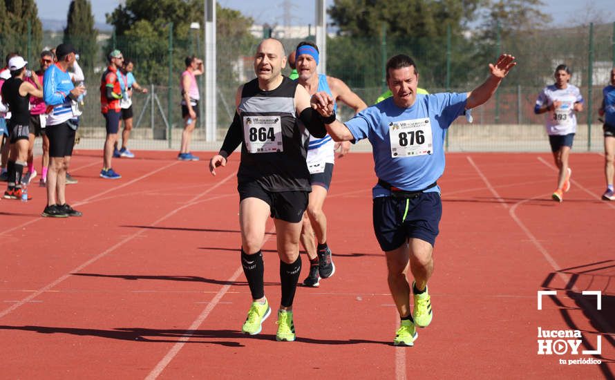 GALERÍA III: Las fotos de la VIII Media Maratón de Lucena: La alegría de llegar a la meta