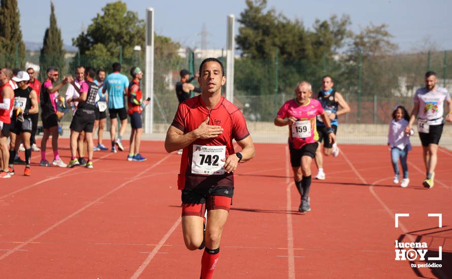 GALERÍA III: Las fotos de la VIII Media Maratón de Lucena: La alegría de llegar a la meta