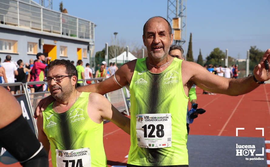 GALERÍA III: Las fotos de la VIII Media Maratón de Lucena: La alegría de llegar a la meta