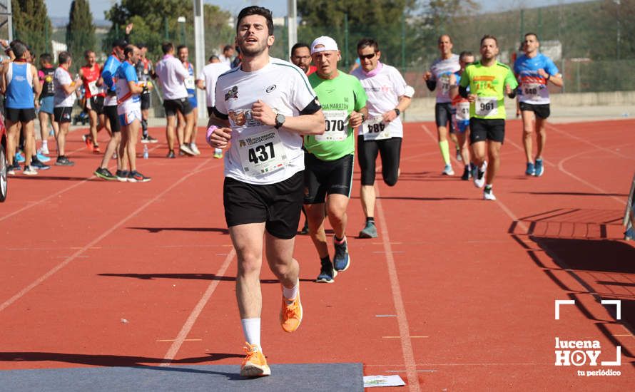 GALERÍA III: Las fotos de la VIII Media Maratón de Lucena: La alegría de llegar a la meta