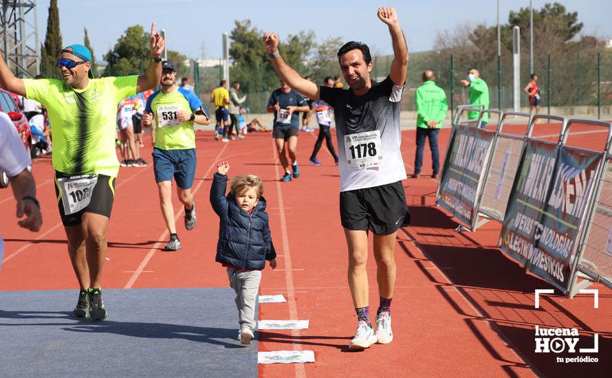 GALERÍA III: Las fotos de la VIII Media Maratón de Lucena: La alegría de llegar a la meta