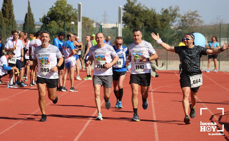 GALERÍA III: Las fotos de la VIII Media Maratón de Lucena: La alegría de llegar a la meta