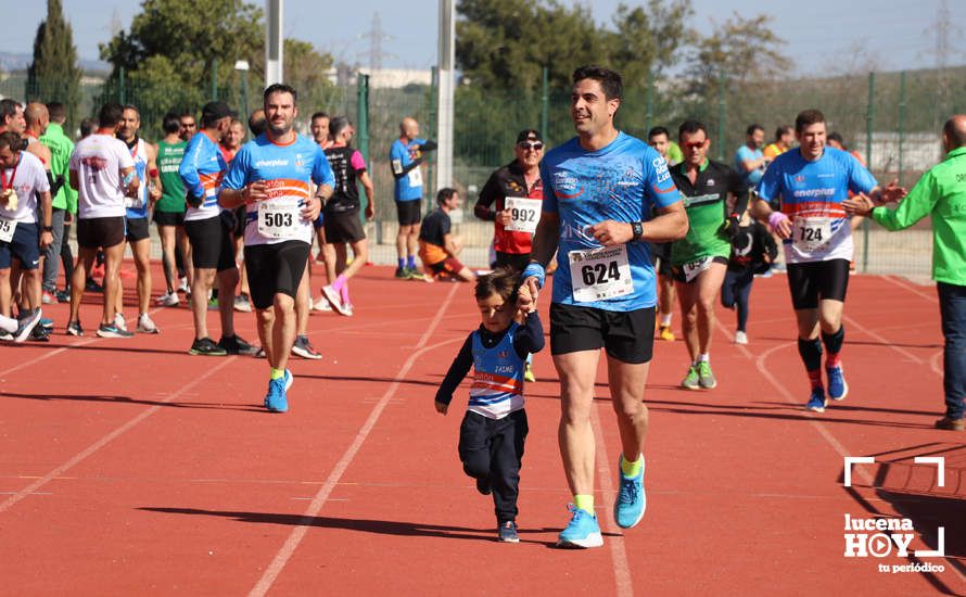 GALERÍA III: Las fotos de la VIII Media Maratón de Lucena: La alegría de llegar a la meta