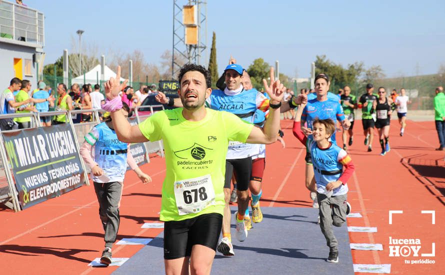 GALERÍA III: Las fotos de la VIII Media Maratón de Lucena: La alegría de llegar a la meta