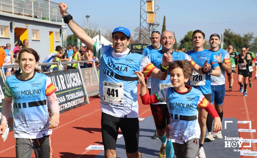 GALERÍA III: Las fotos de la VIII Media Maratón de Lucena: La alegría de llegar a la meta GALERÍA III: Las fotos de la VIII Media Maratón de Lucena: La alegría de llegar a la meta