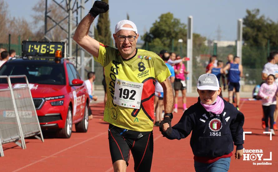 GALERÍA III: Las fotos de la VIII Media Maratón de Lucena: La alegría de llegar a la meta