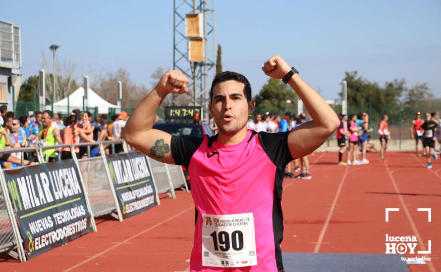 GALERÍA III: Las fotos de la VIII Media Maratón de Lucena: La alegría de llegar a la meta GALERÍA III: Las fotos de la VIII Media Maratón de Lucena: La alegría de llegar a la meta