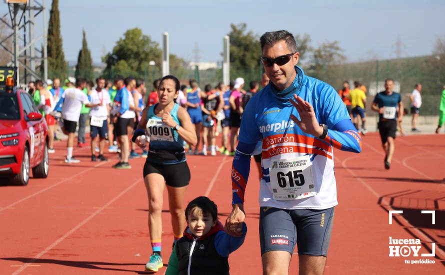 GALERÍA III: Las fotos de la VIII Media Maratón de Lucena: La alegría de llegar a la meta