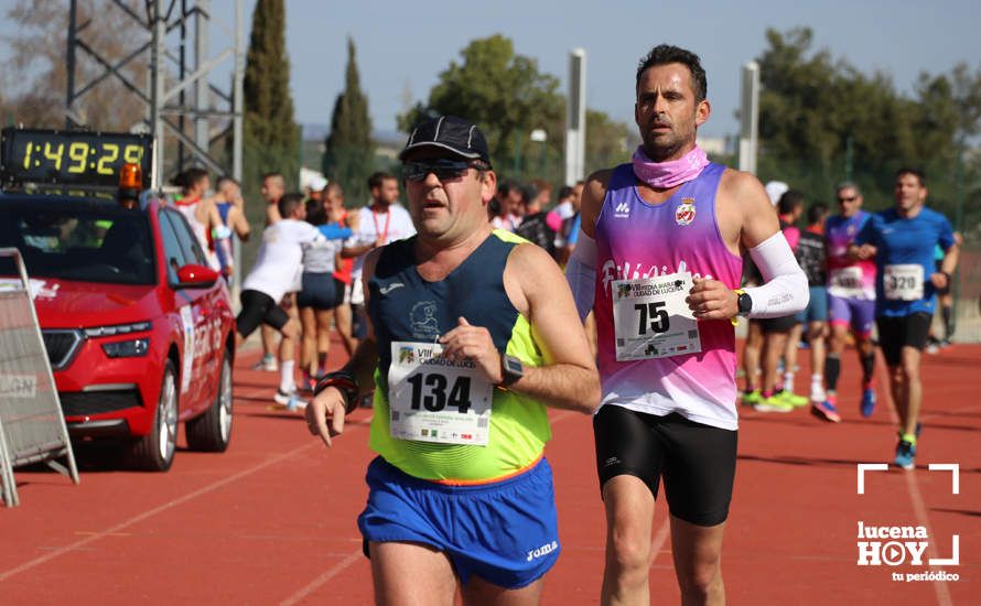 GALERÍA III: Las fotos de la VIII Media Maratón de Lucena: La alegría de llegar a la meta