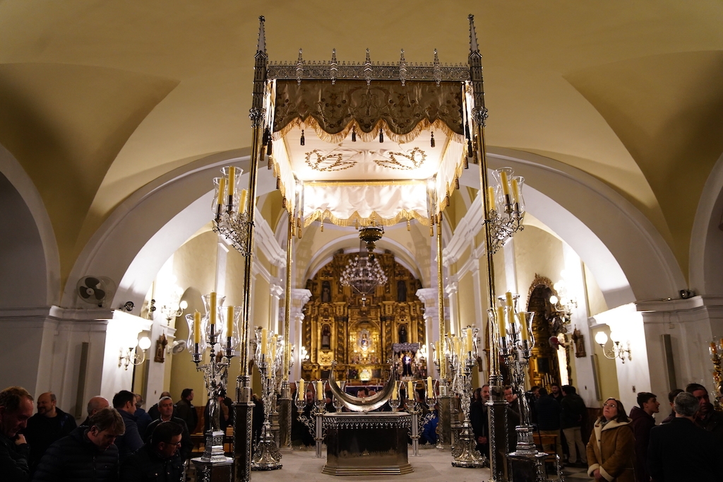 Presentación del trono neogótico de la Virgen de Araceli en la noche de ayer