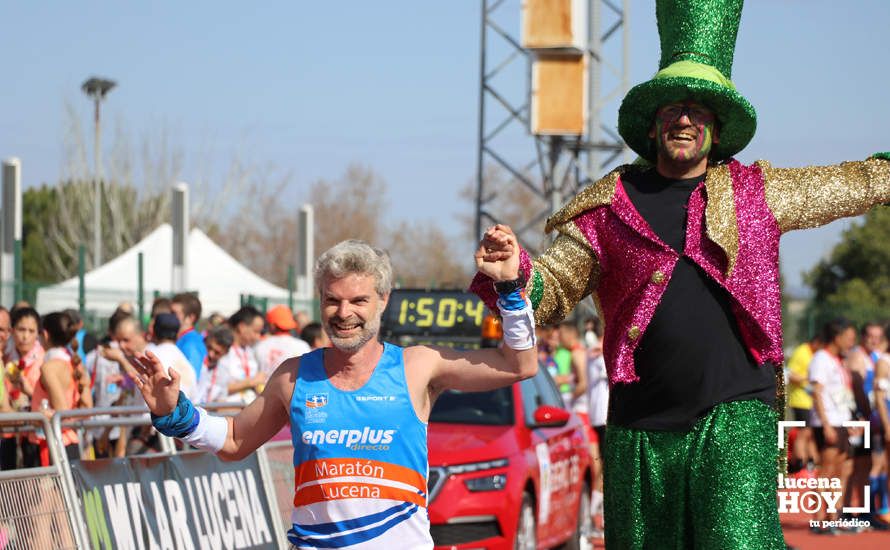 GALERÍA III: Las fotos de la VIII Media Maratón de Lucena: La alegría de llegar a la meta