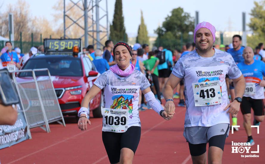 GALERÍA III: Las fotos de la VIII Media Maratón de Lucena: La alegría de llegar a la meta