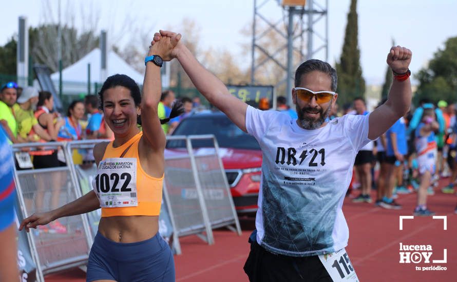 GALERÍA III: Las fotos de la VIII Media Maratón de Lucena: La alegría de llegar a la meta