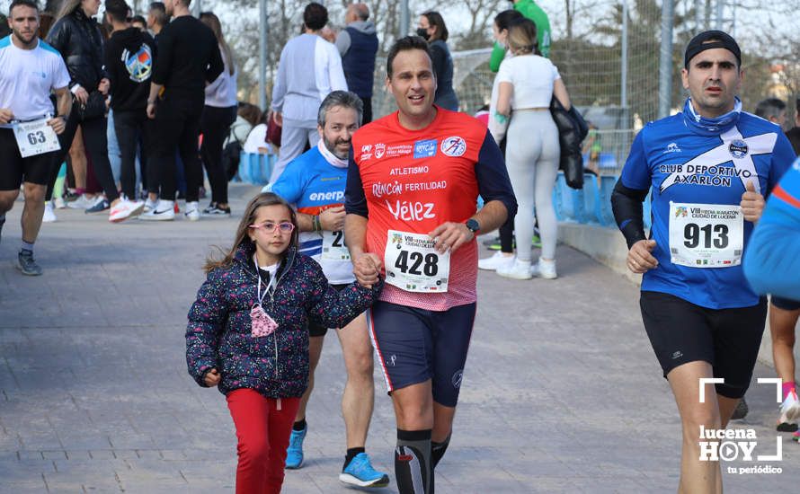 GALERÍA III: Las fotos de la VIII Media Maratón de Lucena: La alegría de llegar a la meta