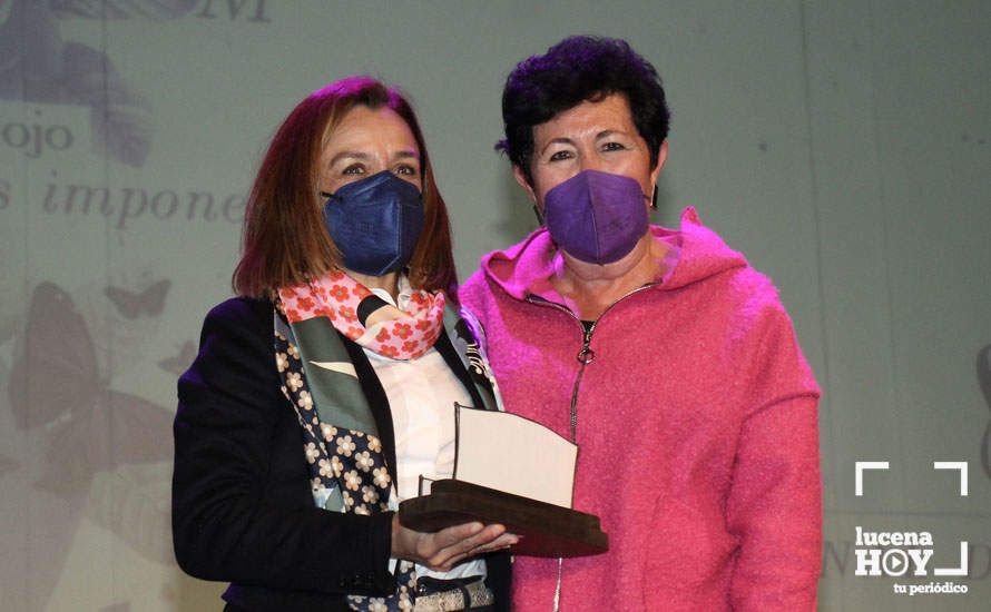 GALERÍA: Lucena rinde homenaje a la trayectoria de 9 mujeres y colectivos lucentinos en el acto central del Día Internacional de la Mujer GALERÍA: Lucena rinde homenaje a la trayectoria de 9 mujeres y colectivos lucentinos en el acto central del Día Internacional de la Mujer