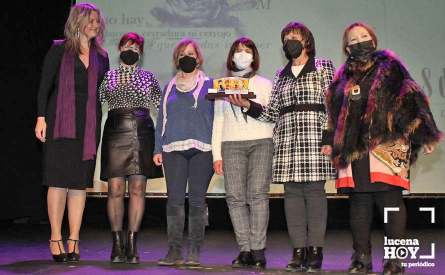 GALERÍA: Lucena rinde homenaje a la trayectoria de 9 mujeres y colectivos lucentinos en el acto central del Día Internacional de la Mujer GALERÍA: Lucena rinde homenaje a la trayectoria de 9 mujeres y colectivos lucentinos en el acto central del Día Internacional de la Mujer