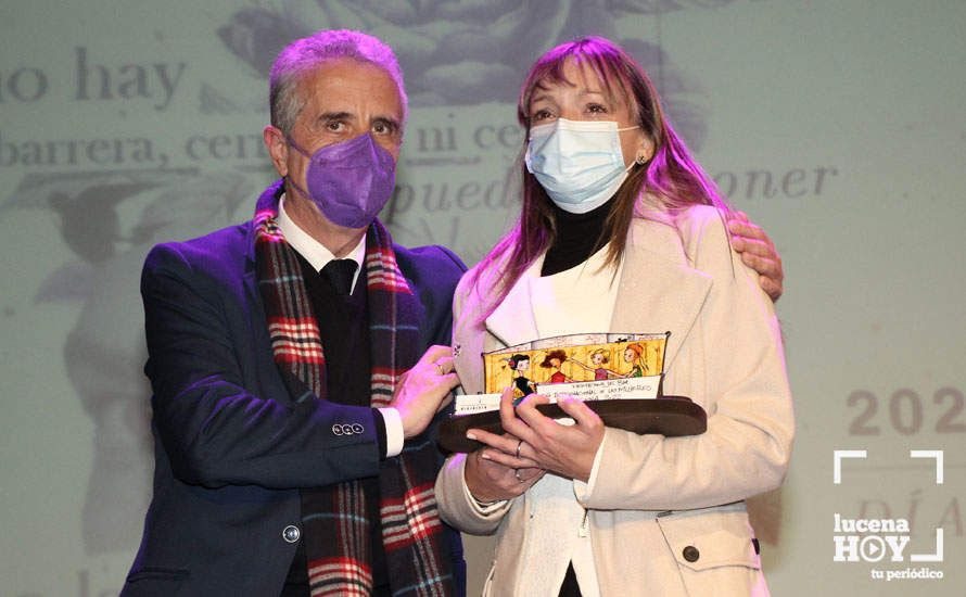 GALERÍA: Lucena rinde homenaje a la trayectoria de 9 mujeres y colectivos lucentinos en el acto central del Día Internacional de la Mujer GALERÍA: Lucena rinde homenaje a la trayectoria de 9 mujeres y colectivos lucentinos en el acto central del Día Internacional de la Mujer