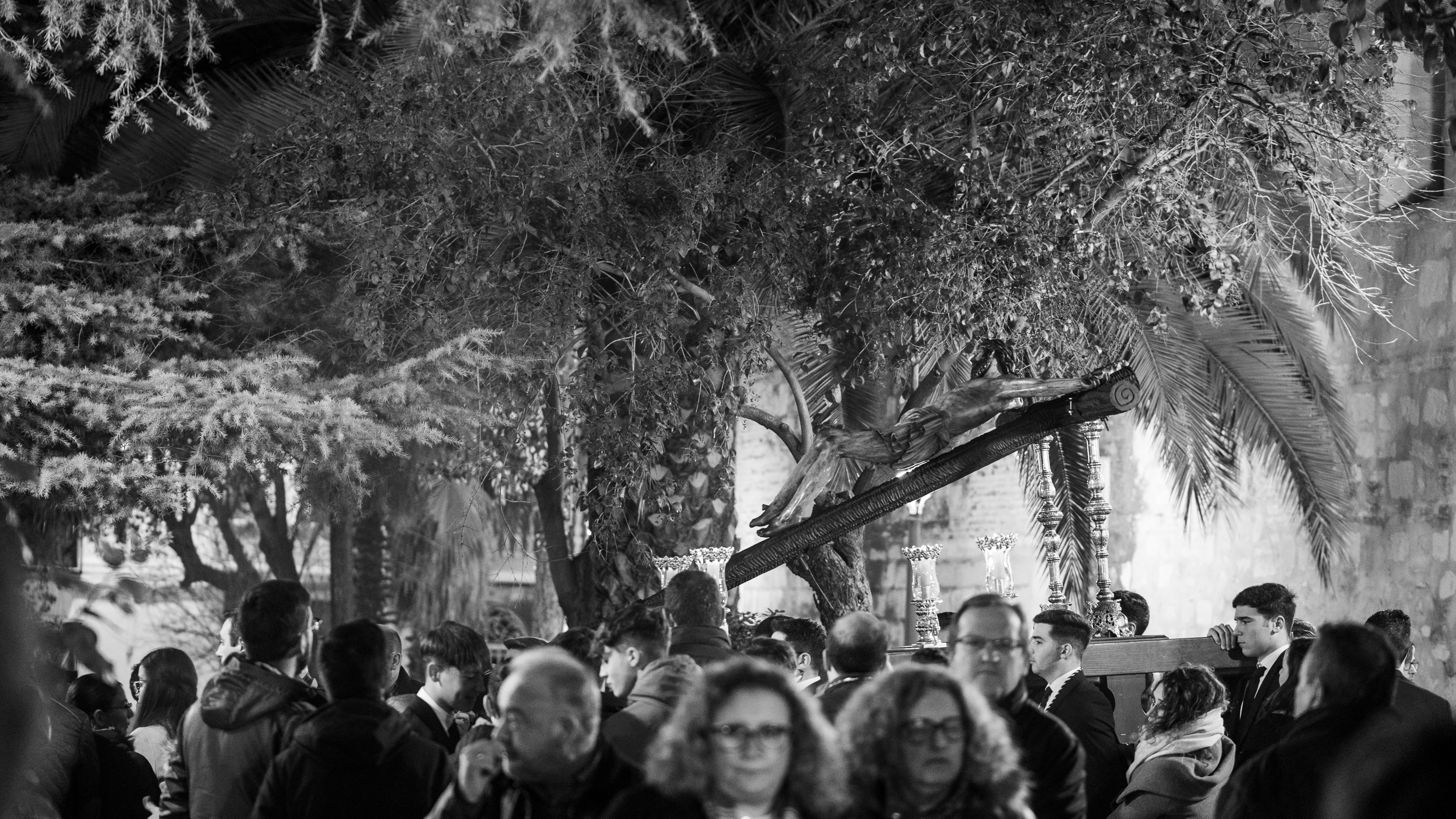Vía Crucis del Crucificado de la Pasión Vía Crucis del Crucificado de la Pasión