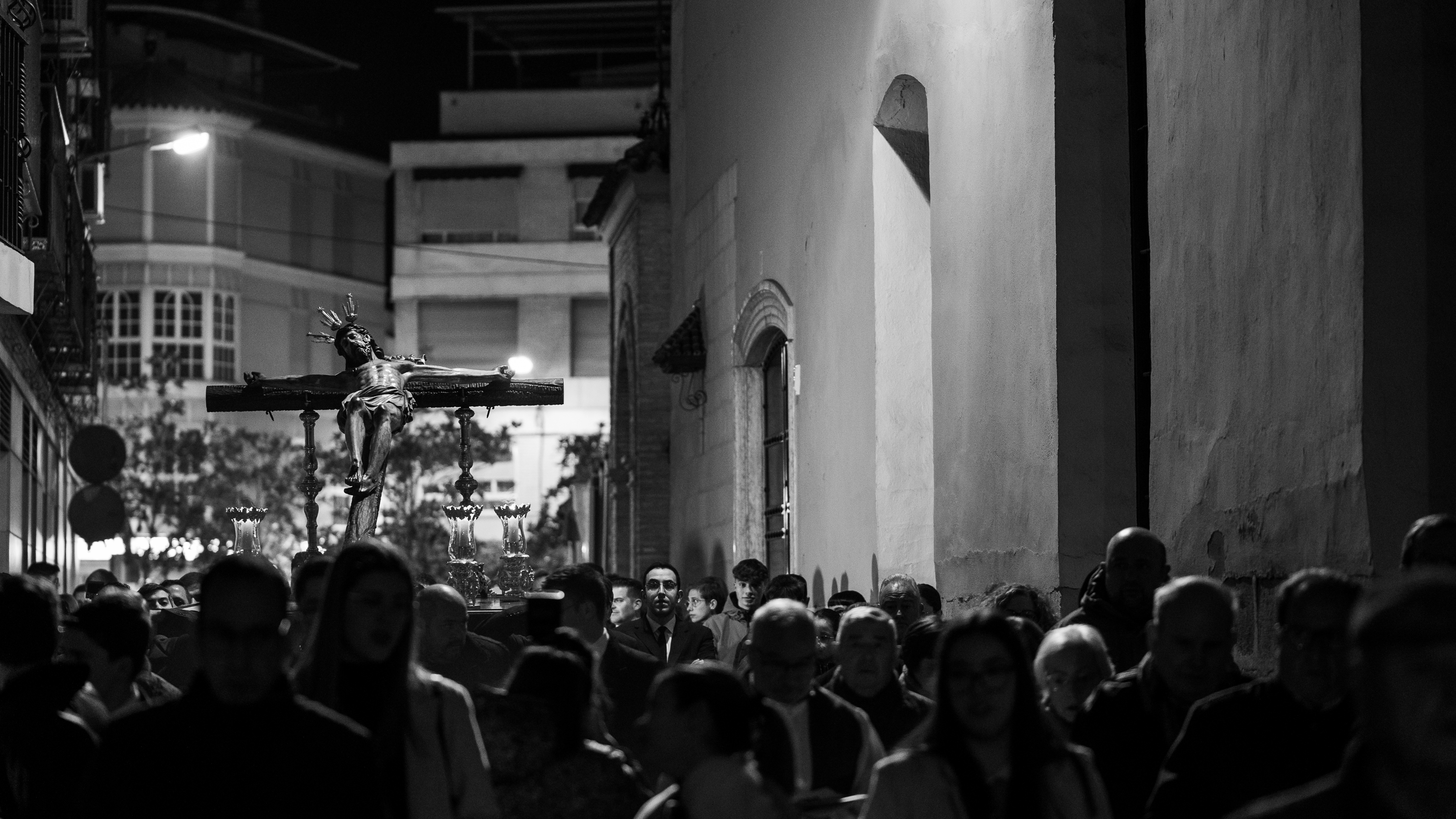 Vía Crucis del Crucificado de la Pasión Vía Crucis del Crucificado de la Pasión