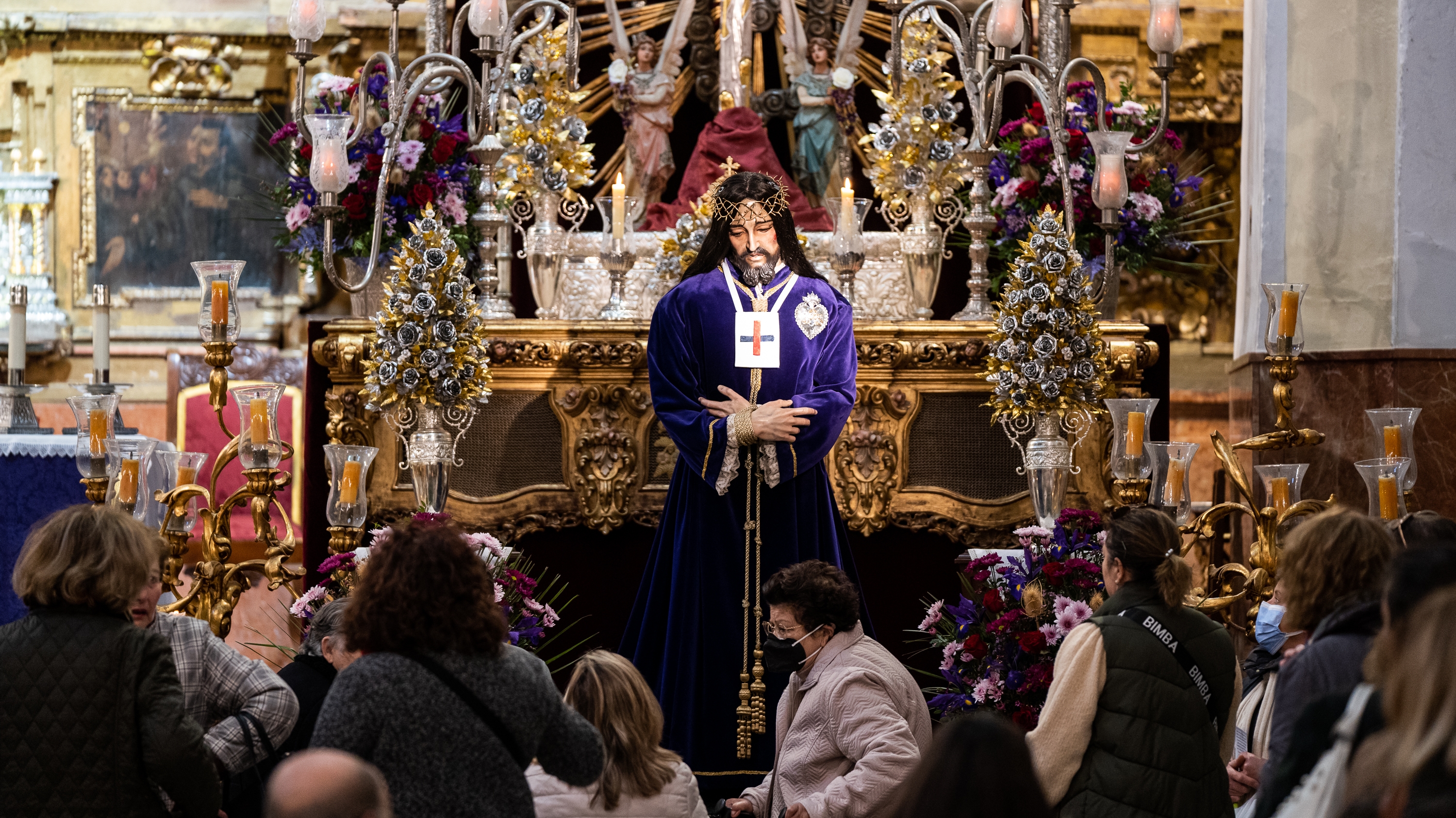 Vía Crucis del Crucificado de la Pasión Vía Crucis del Crucificado de la Pasión