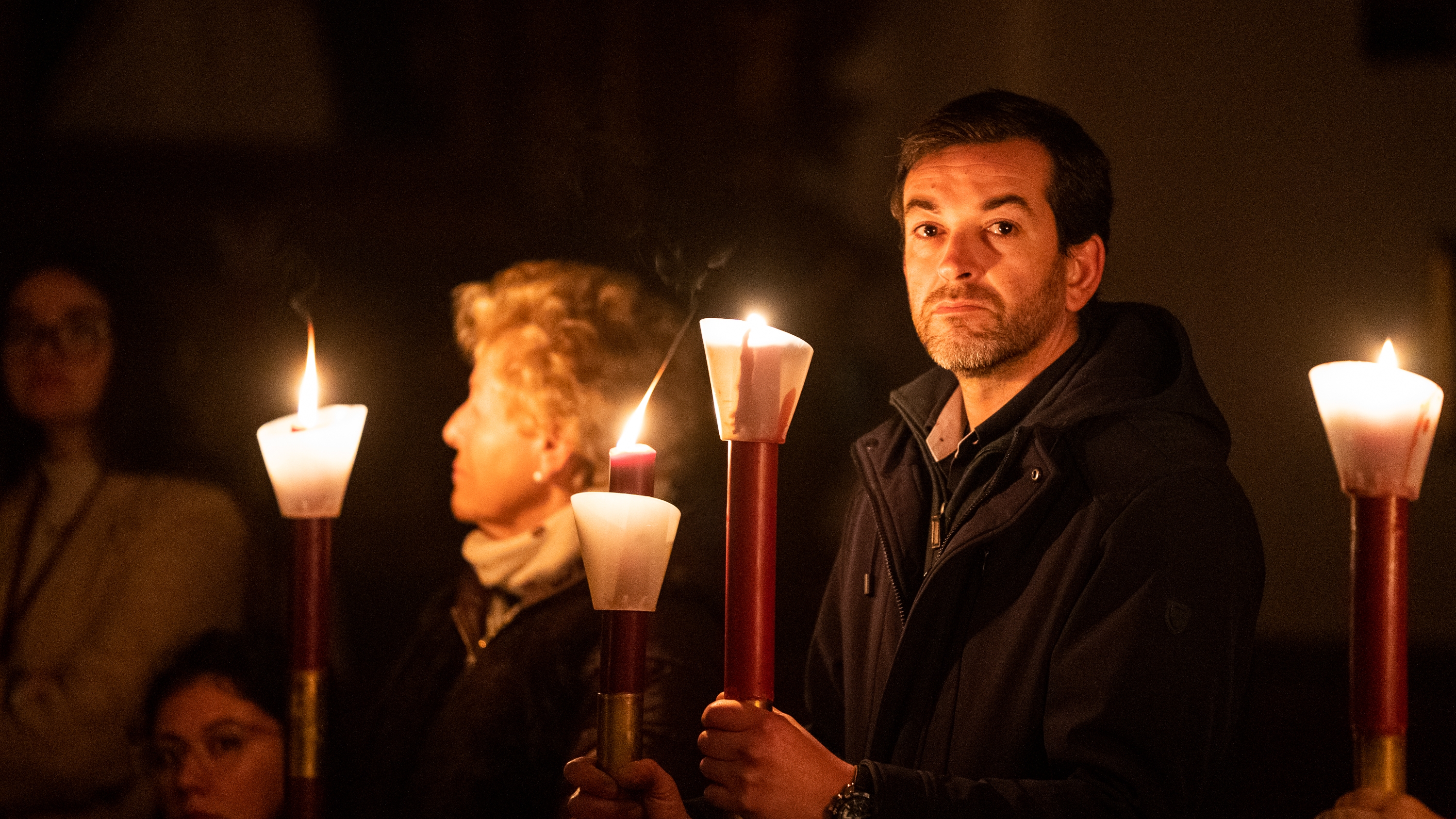 Viacrucis de la Familia de la Cofradía de la Sangre Viacrucis de la Familia de la Cofradía de la Sangre