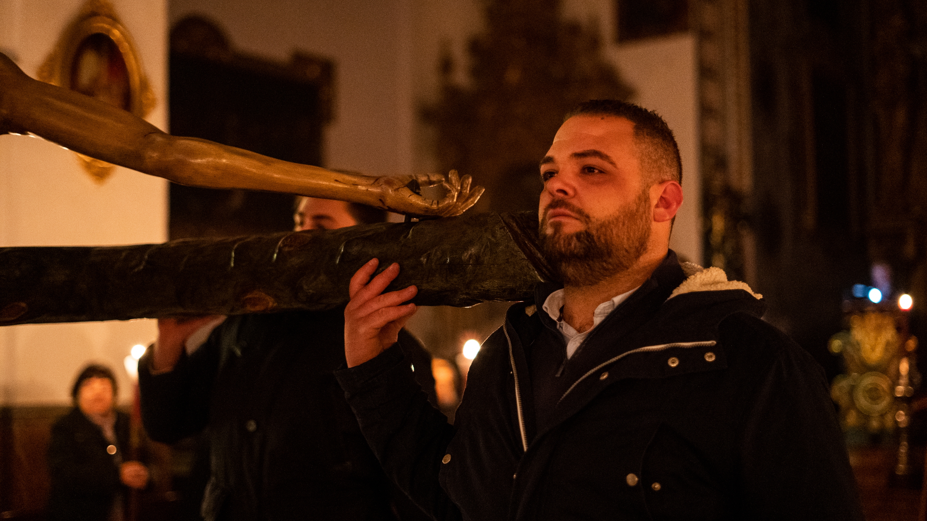 Viacrucis de la Familia de la Cofradía de la Sangre Viacrucis de la Familia de la Cofradía de la Sangre