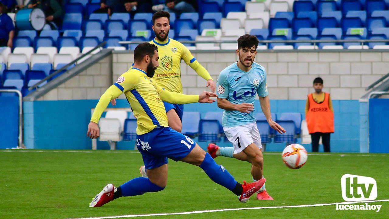 GALERÍA: El Ciudad de Lucena retoma la senda de la victoria frente al Conil (4-1)