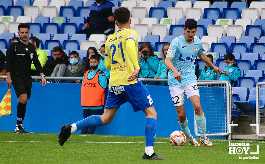 GALERÍA: El Ciudad de Lucena retoma la senda de la victoria frente al Conil (4-1)