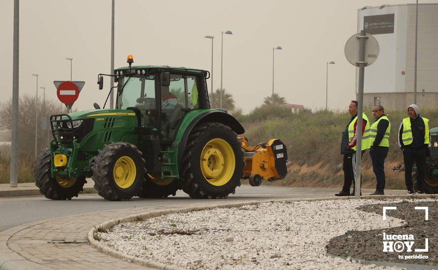 GALERÍA: Las imágenes de la concentración del sector agrario en apoyo al paro de los transportistas en Lucena