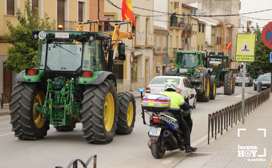 GALERÍA: Las imágenes de la concentración del sector agrario en apoyo al paro de los transportistas en Lucena