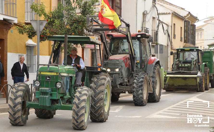 GALERÍA: Las imágenes de la concentración del sector agrario en apoyo al paro de los transportistas en Lucena