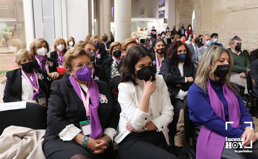 GALERÍA: Treinta empresas participan en FEME, la I Feria de Empresarias y Mujeres Emprendedoras de Lucena que se celebra en la Casa de los Mora