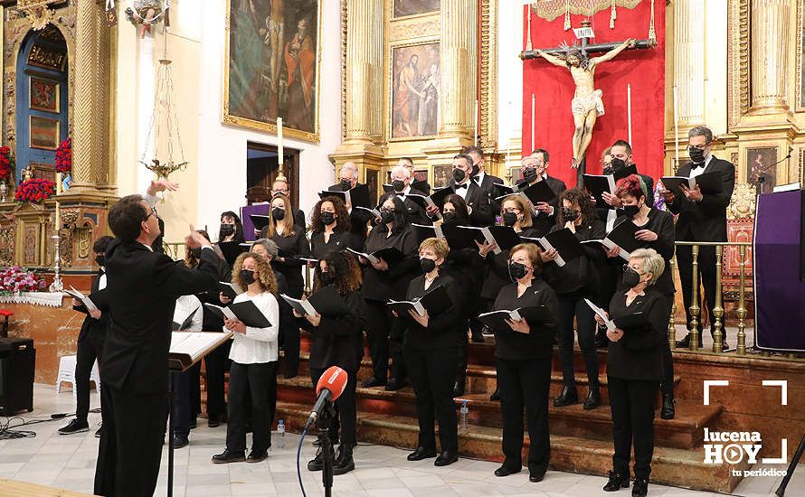 GALERÍA: La Coral Lucentina llevó a la iglesia de El Carmen sus "Cantos para el alma"