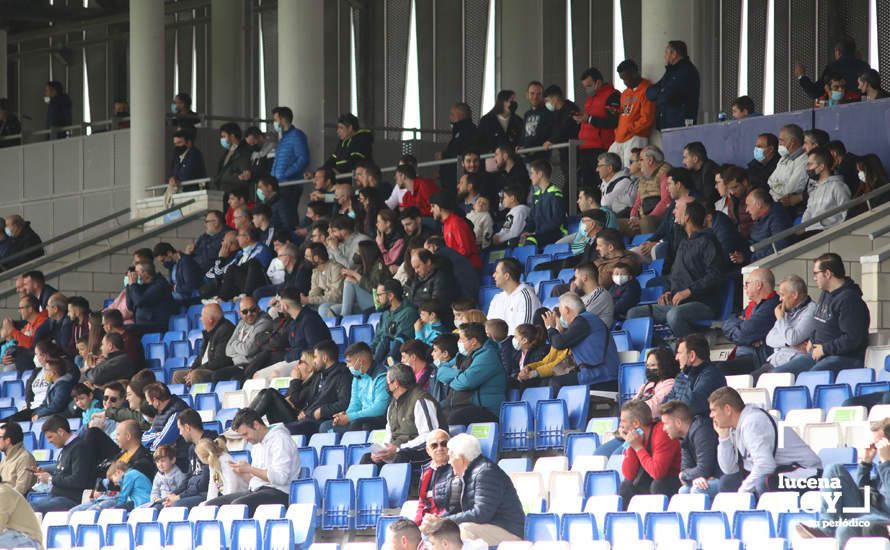 GALERÍA: El Ciudad de Lucena se complica la vida tras caer frente al Sevilla C (1-2). Las fotos del partido