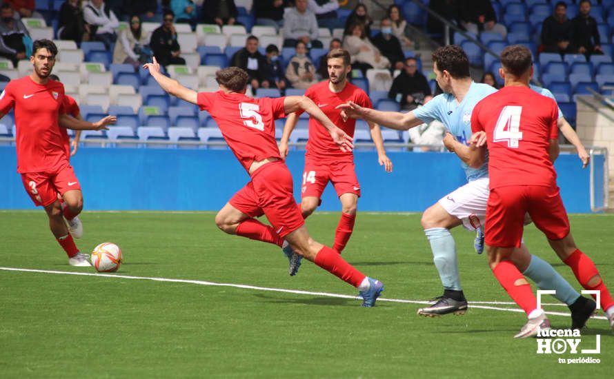 GALERÍA: El Ciudad de Lucena se complica la vida tras caer frente al Sevilla C (1-2). Las fotos del partido